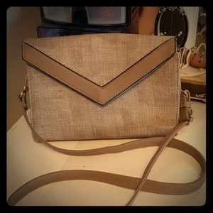 Tenaciously Tan Purse
